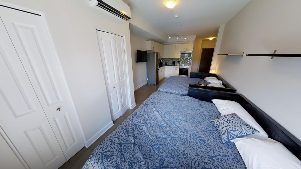 Apartment The Spire @ 87 Mann Ottawa