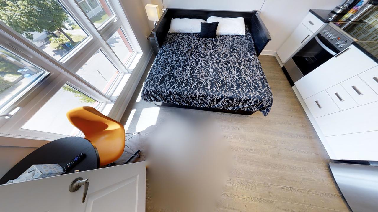 Apartment The Spire @ 87 Mann *