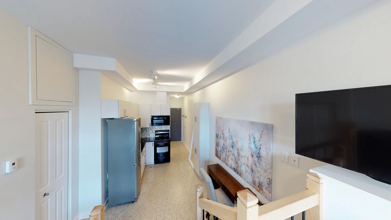 Apartment The Spire @ 87 Mann *