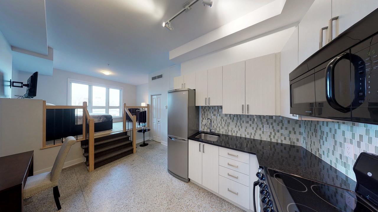 Apartment The Spire @ 87 Mann Ottawa
